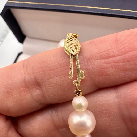 18" VINTAGE 14k yellow gold and freshwater pearl necklace in original box! - Picture 5 of 6